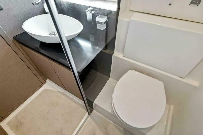 Slide: The Image of Prestige 460 Flybridge 2023 - 39