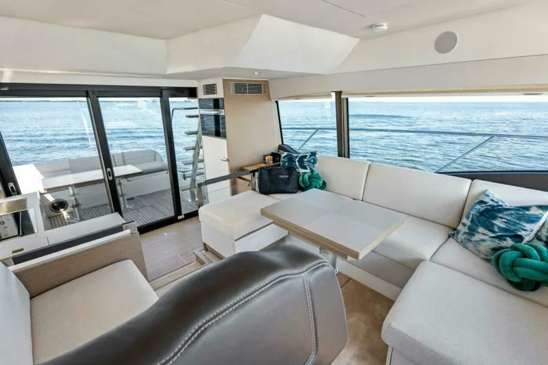 Slide: The Image of Prestige 460 Flybridge 2023 - 5