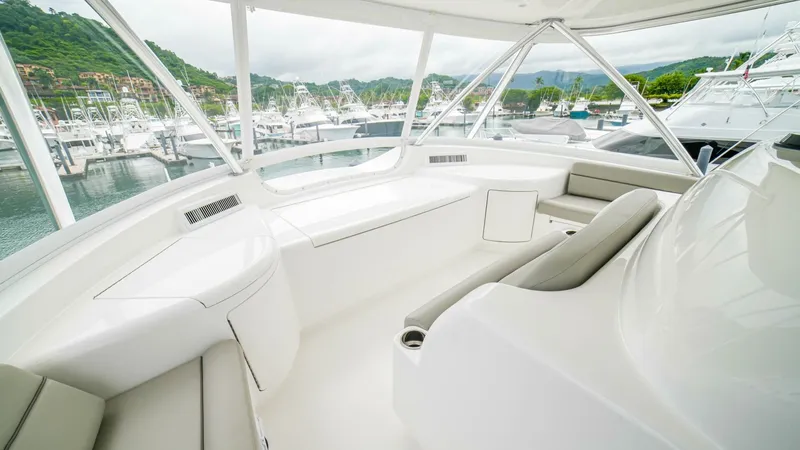 Slide: The Image of Viking 72 Convertible 2023 - 25