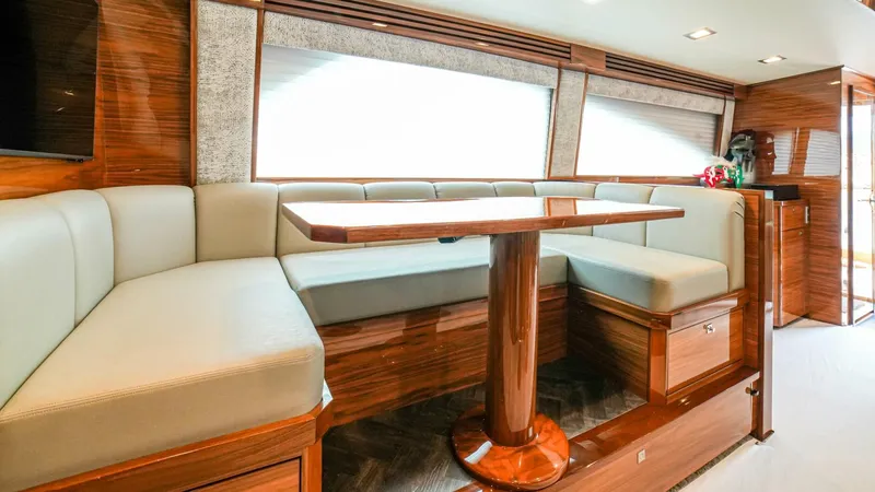 Slide: The Image of Viking 72 Convertible 2023 - 41