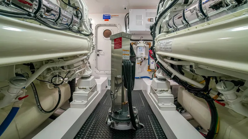 Slide: The Image of Viking 72 Convertible 2023 - 107