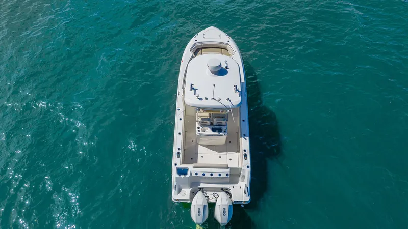 Slide: The Image of Boston Whaler 280 Outrage 2019 - 13