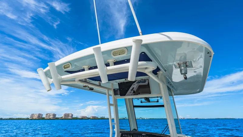 Slide: The Image of Boston Whaler 280 Outrage 2019 - 65