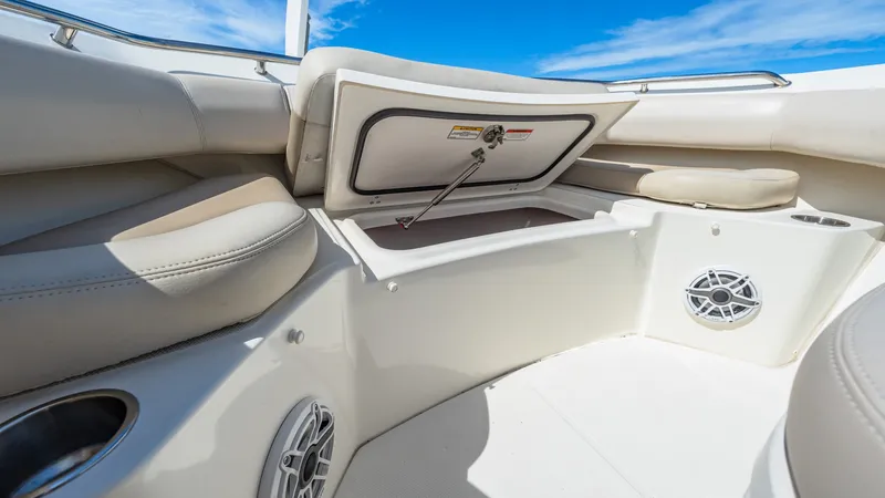 Slide: The Image of Boston Whaler 280 Outrage 2019 - 80