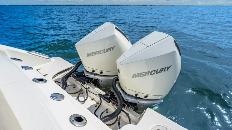 Slide: The Image of Boston Whaler 280 Outrage 2019 - 60