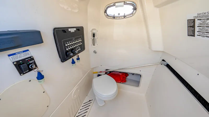 Slide: The Image of Boston Whaler 280 Outrage 2019 - 73