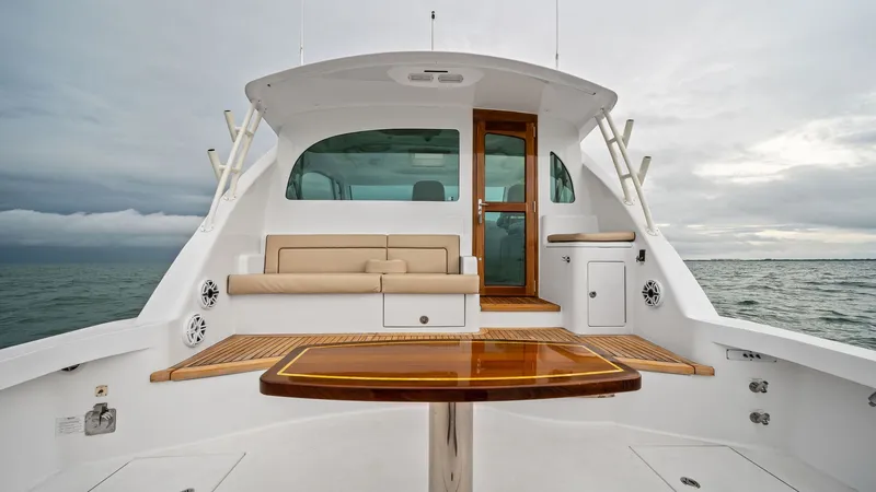 Slide: The Image of Hatteras GT 45X 2017 - 42