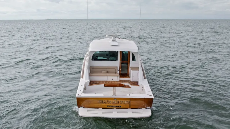 Slide: The Image of Hatteras GT 45X 2017 - 12