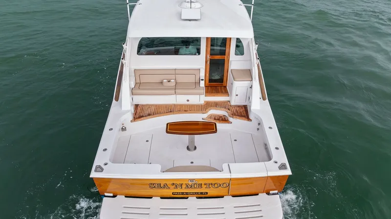 Slide: The Image of Hatteras GT 45X 2017 - 13