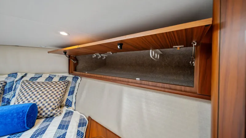 Slide: The Image of Hatteras GT 45X 2017 - 25