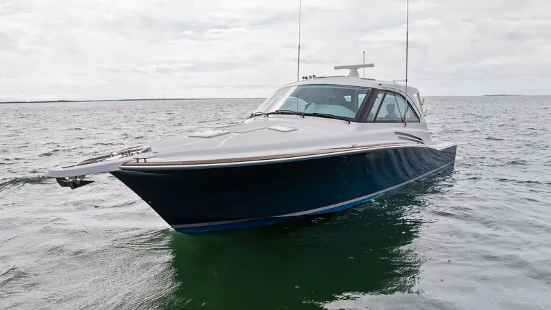 Slide: The Image of Hatteras GT 45X 2017 - 10