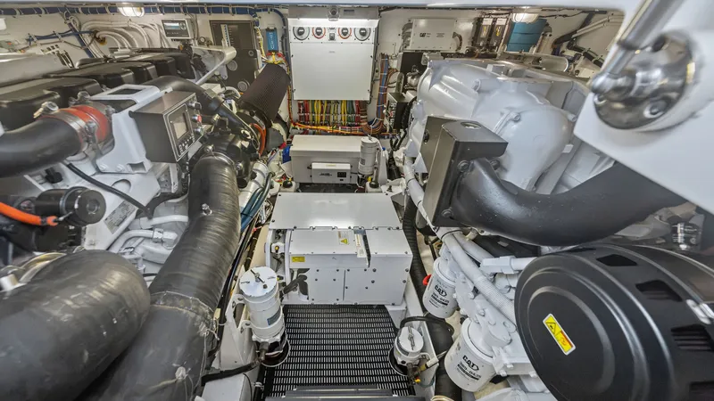 Slide: The Image of Hatteras GT 45X 2017 - 48
