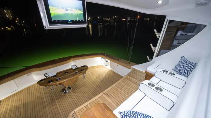 Slide: The Image of Winter Custom 75 Open Convertible 2026 - 2