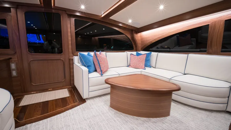 Slide: The Image of Winter Custom 75 Open Convertible 2026 - 4