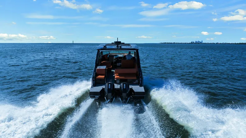 Slide: The Image of Cruisers 34 GLS 2022 - 55
