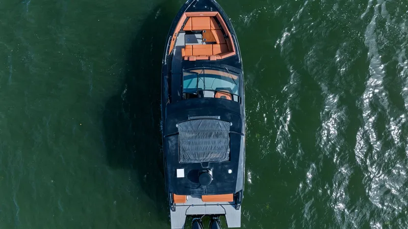 Slide: The Image of Cruisers 34 GLS 2022 - 37