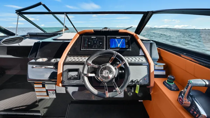 Slide: The Image of Cruisers 34 GLS 2022 - 1