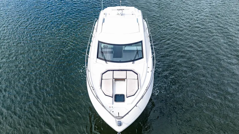 Slide: The Image of Cruisers Cantius 46 2019 - 53