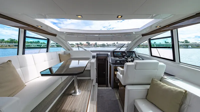 Slide: The Image of Cruisers Cantius 46 2019 - 7