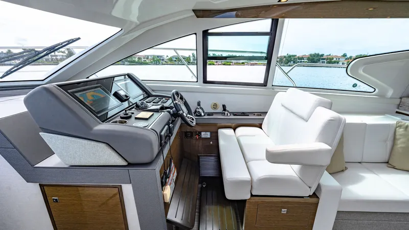 Slide: The Image of Cruisers Cantius 46 2019 - 17