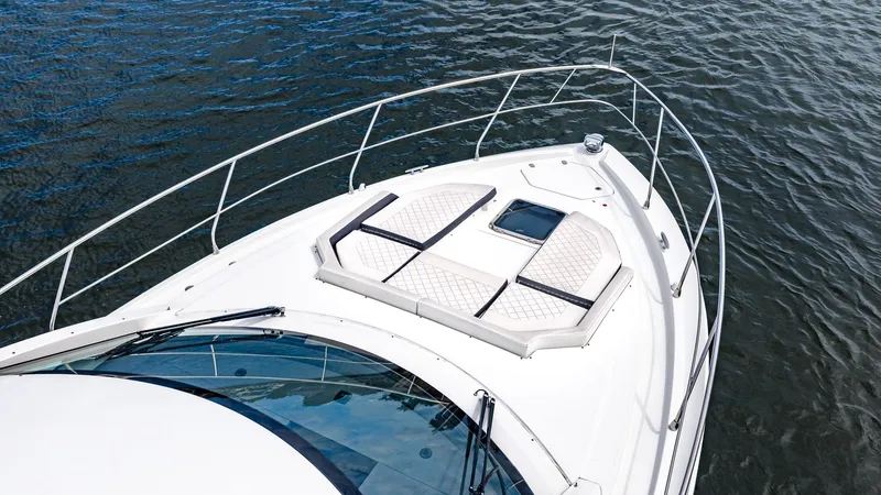 Slide: The Image of Cruisers Cantius 46 2019 - 52