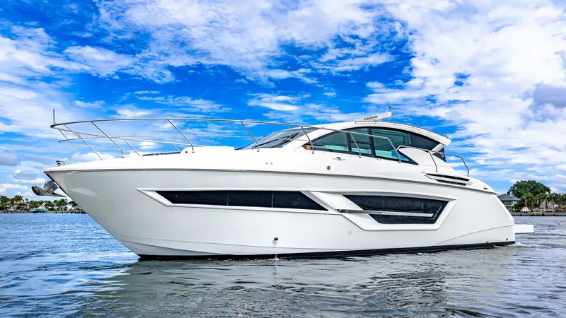 Slide: The Image of Cruisers Cantius 46 2019 - 62