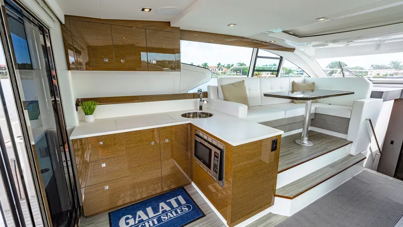 Slide: The Image of Cruisers Cantius 46 2019 - 9