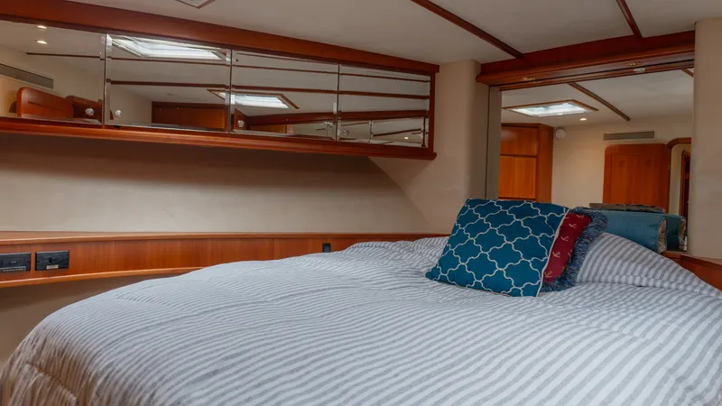 Slide: The Image of West Bay 70 Yachtfisher 2002 - 31