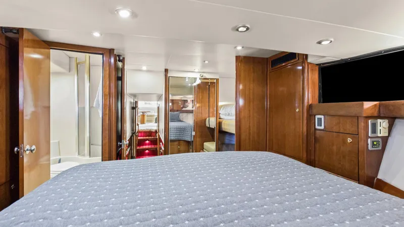 Slide: The Image of Meridian 490 SE Pilot House 2007 - 12