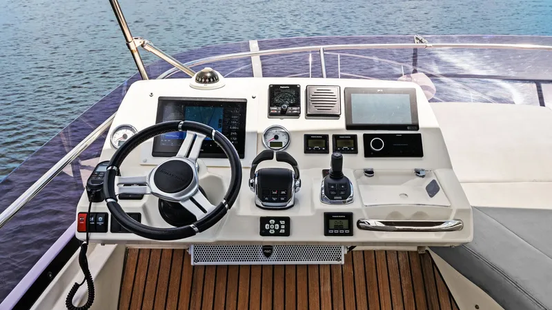Slide: The Image of Prestige 500 Fly 2015 - 14