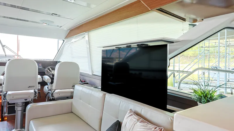 Slide: The Image of Cruisers 60 Cantius 2020 - 13