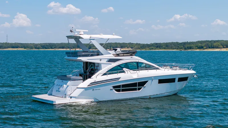 Slide: The Image of Cruisers 60 Cantius 2020 - 61