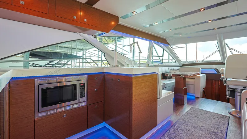 Slide: The Image of Cruisers 60 Cantius 2020 - 15