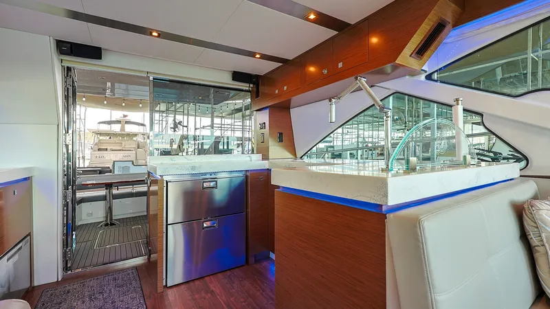 Slide: The Image of Cruisers 60 Cantius 2020 - 14