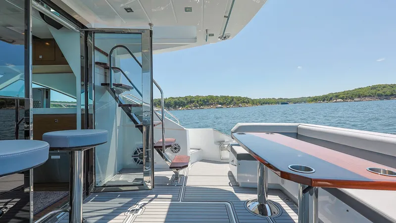 Slide: The Image of Cruisers 60 Cantius 2020 - 38