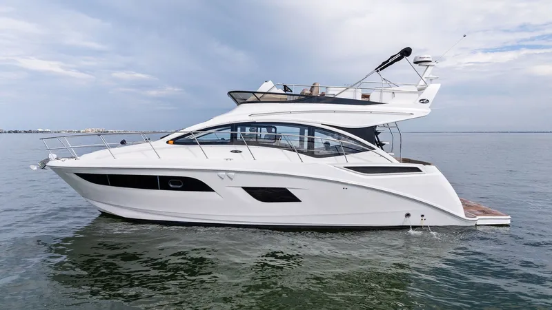 Slide: The Image of Sea Ray 400 fly 2018 - 45