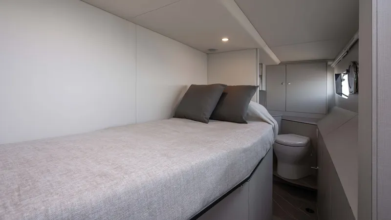 Slide: The Image of Absolute Navetta 50 2027 - 26