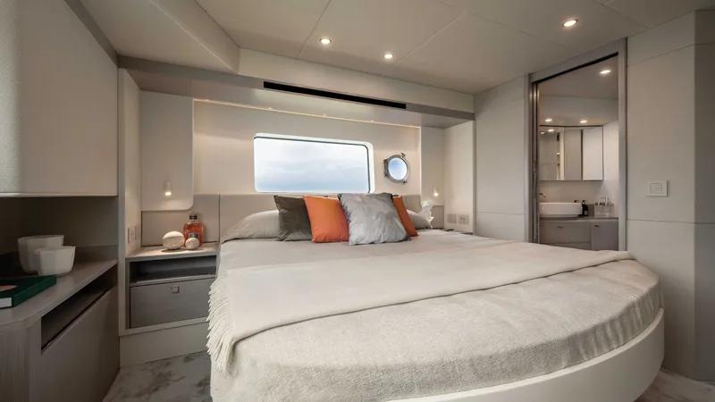 Slide: The Image of Absolute Navetta 50 2027 - 20