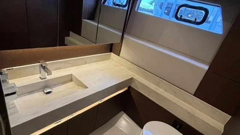 Slide: The Image of Prestige 520 Flybridge 2024 - 7