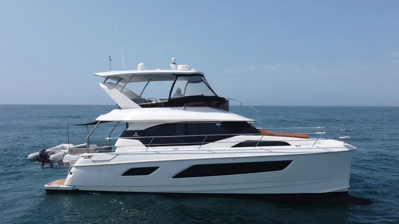 The Image of Aquila 44 Motor Yacht 2021 - 0