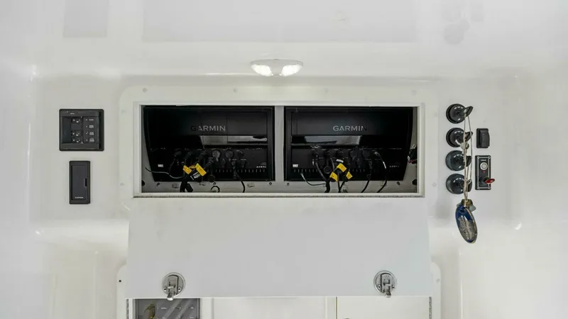Slide: The Image of Invincible 42 Open Fisherman 2019 - 18
