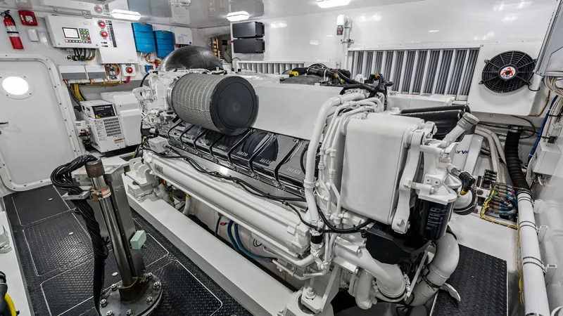 Slide: The Image of Viking 80 Enclosed Bridge 2016 - 118