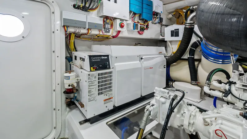 Slide: The Image of Viking 80 Enclosed Bridge 2016 - 123
