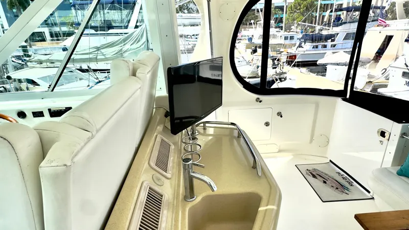 Slide: The Image of Sea Ray 40 Motor Yacht 2006 - 13