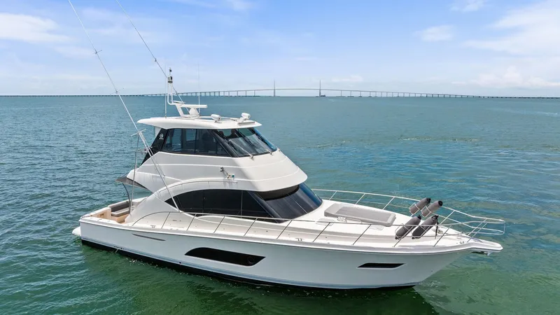 Slide: The Image of Riviera 57 Enclosed Bridge 2021 - 101