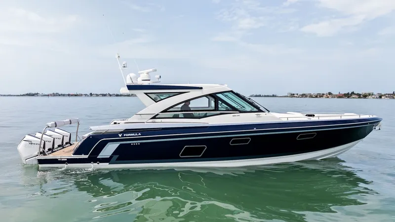 The Image of Formula 430 Super Sport Crossover 2022 - 0