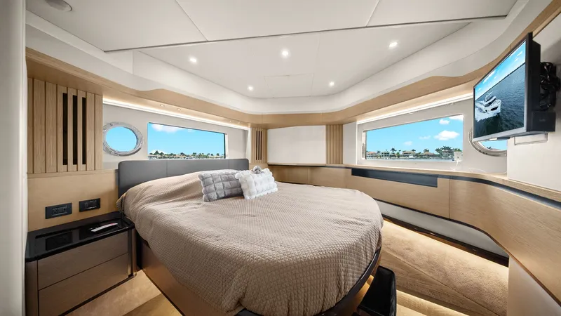 Slide: The Image of Absolute 52 Navetta 2024 - 50