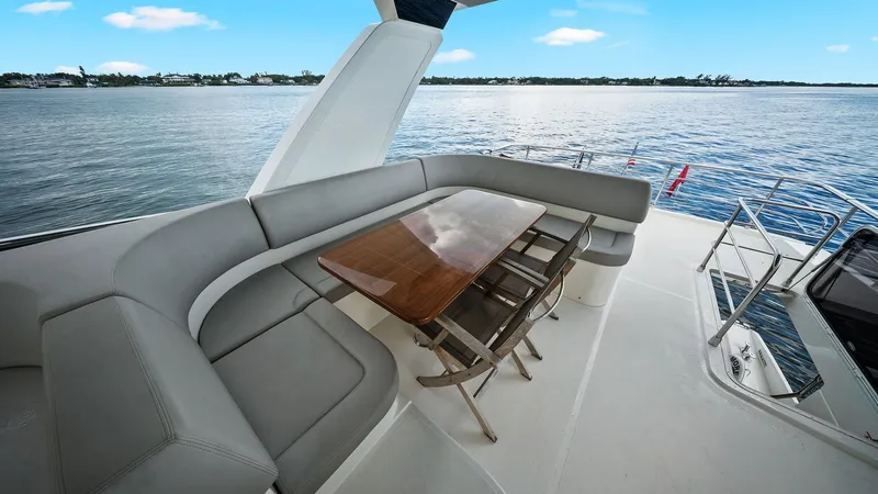 Slide: The Image of Absolute 52 Navetta 2024 - 20