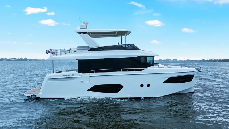Slide: The Image of Absolute 52 Navetta 2024 - 82