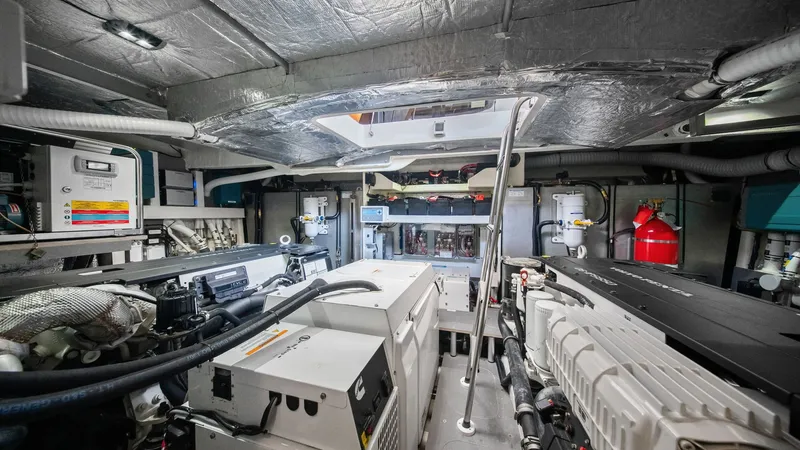 Slide: The Image of Absolute 52 Navetta 2024 - 81